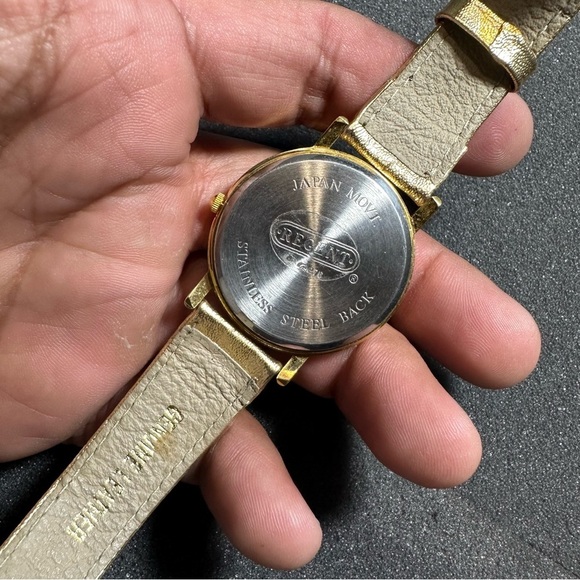 Regent Ladies Quartz Watch Gold Tone Multi Color Crystal Accent Dial Working - Picture 6 of 8